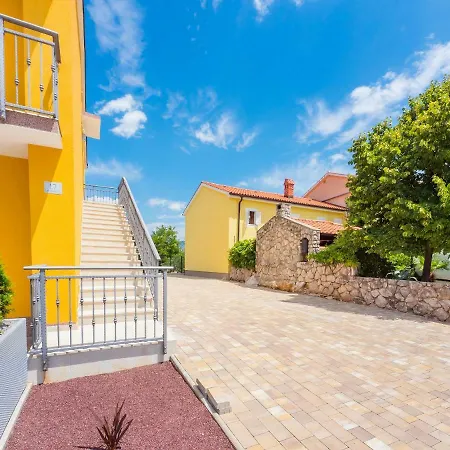 Appartments Adriatic Omisalj