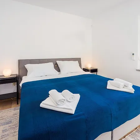 Guest house Appartments Adriatic 4*
