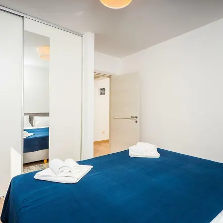 Appartments Adriatic Omisalj