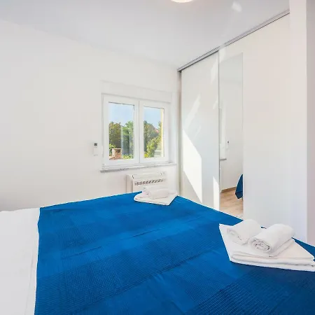 Appartments Adriatic Guest house Omisalj